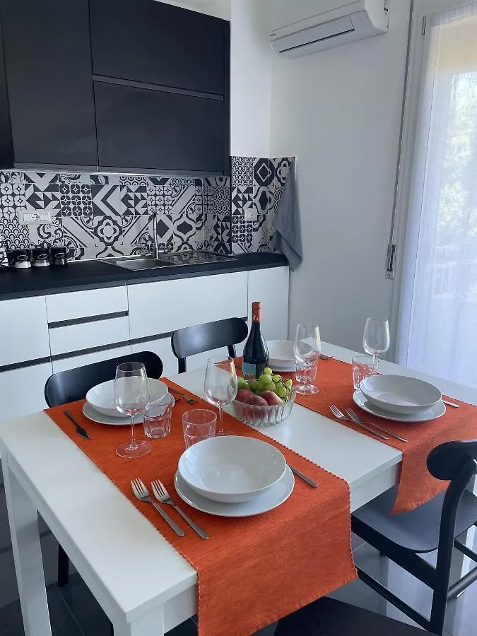 Apartment Una Finestra Sul Mare Cefalu Italy